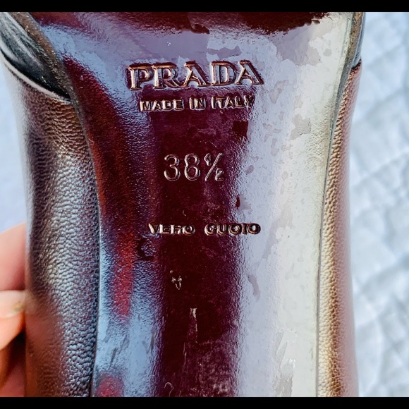 Rare Bi Color Prada Vero Cuoio leather pump Sz38.5 - Picture 7 of 10